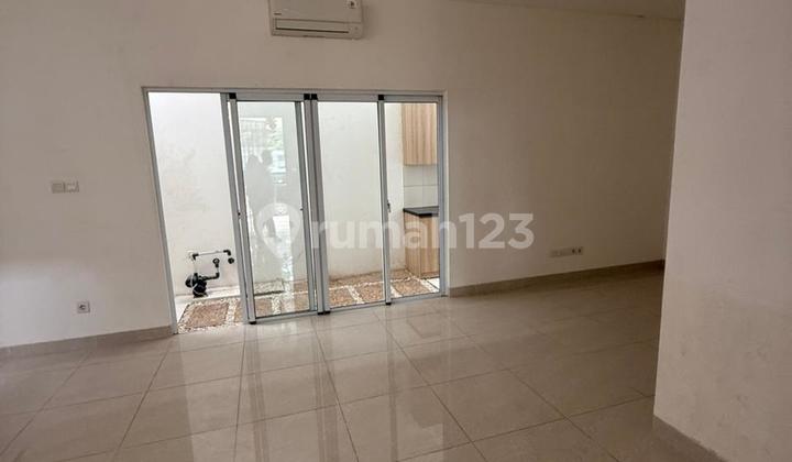 Disewakan Rumah Di The Riviera At Puri, Tangerang. 1