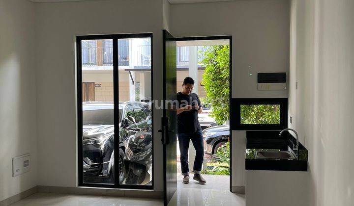 Rumah 2½ Lantai Lb ±110m² Siap Huni Di Wisteria Cluster Anthia. 2