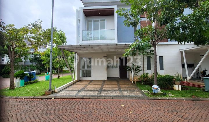 Dijual Rumah di The Riviera At Puri Hoek