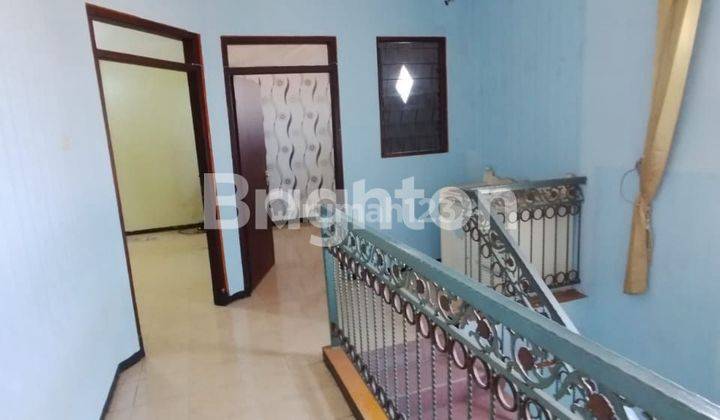 Rumah murah Ngagel 2 lantai siap pakai Surabaya pusat 2