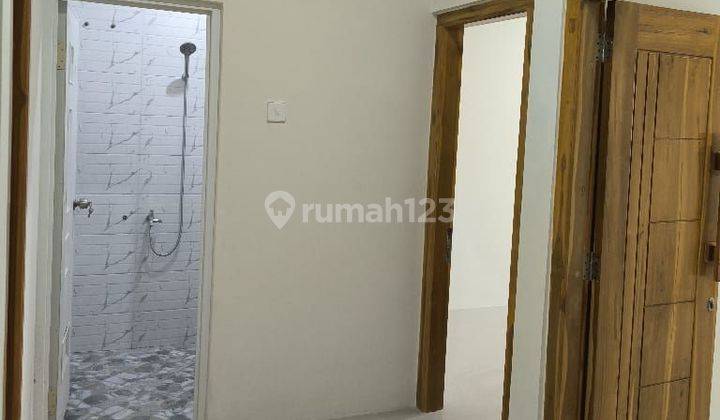 Rumah Baru Bagus Shm 2 Lantai Siap Pakai Semolowaru Surabaya Timur 2