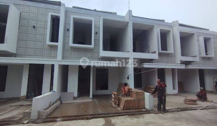 Rumah Di Cijantung Samping Jalan Bebas Banjir 2 Lantai 1