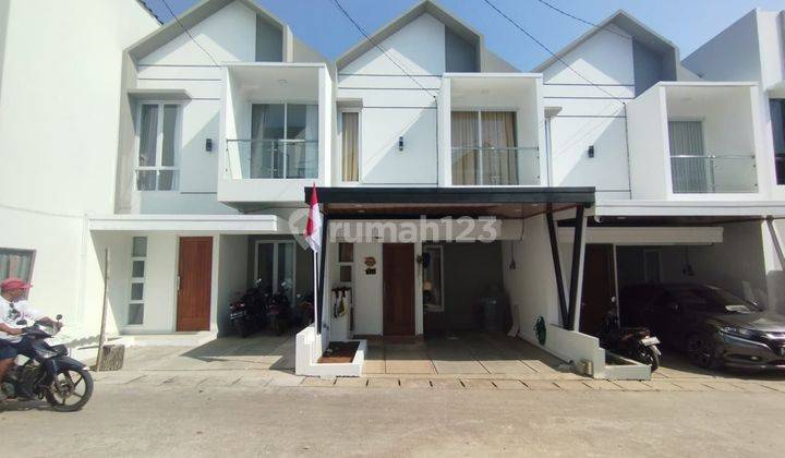 Rumah Baru 2 Lantai Akses Mobil 2