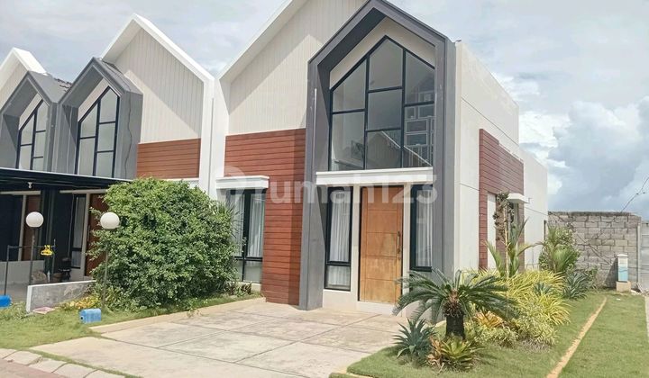 Freesia Gren River View Tanjung Bunga