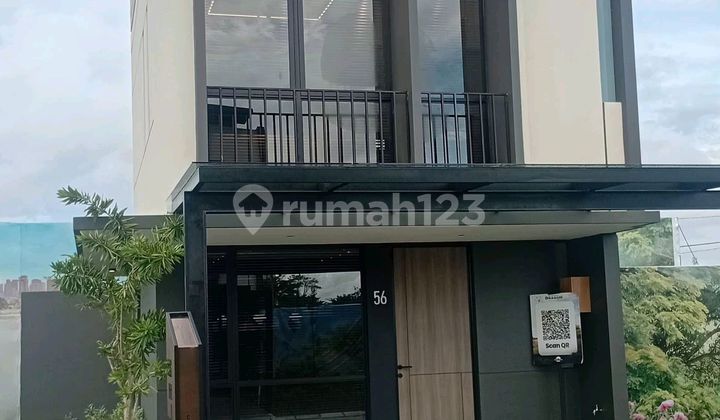 The Estuary Gold Tops Livin Tanjung Bunga Makassar