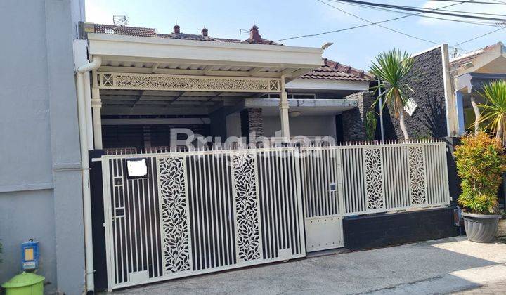 Rumah Cantik Siap Huni di Sawojajar 1 Malang 1