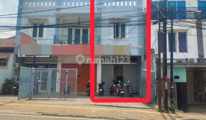 Ruko 2,5 Lantai Siap Pakai Luas Tanah 68m Bagus SHM Cocok Untuk Kantor Atau Usaha Lokasi Strategis Depan Jalan Utama di Jatinegara, Jakarta Timur  1