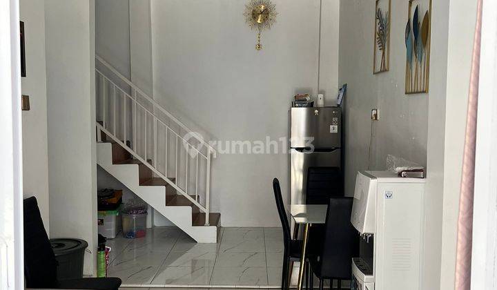 Rumah 1,5 Lantai Full Renov Bagus di Mgc Mutiara Gading City Tarumajaya, Bekasi 2