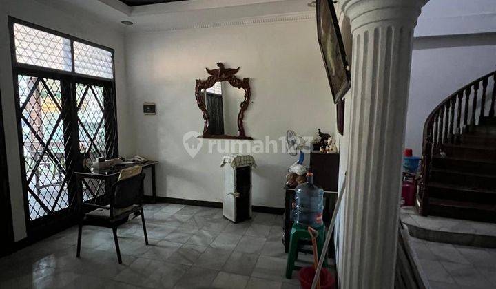 Rumah 2 Lantai Siap Huni Luas Tanah 160m SHM di Kelapa Gading, Jakarta Utara 1