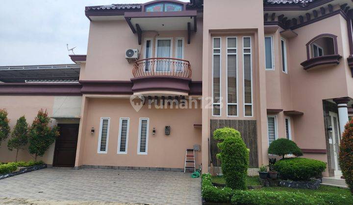 DI JUAL RUMAH MEWAH 2 lt. Villa Evergreen.  2