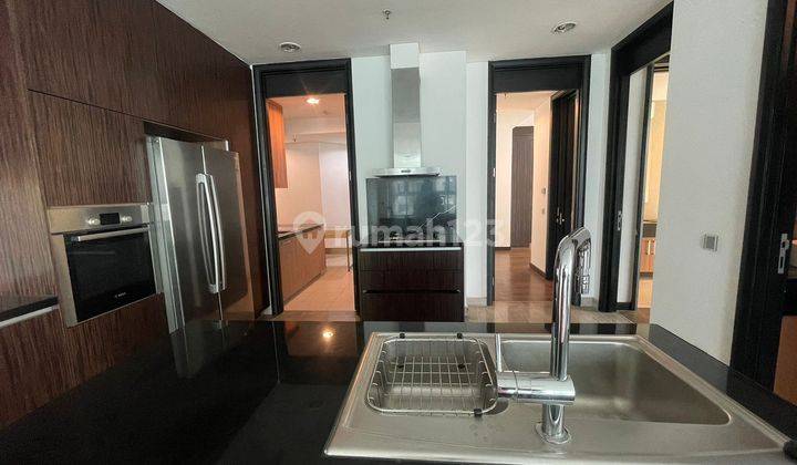 Apartemen Kemang village Tower Bloomington luas 204m2, 3 Kamar Tidur Bagus Semi Furnished 2