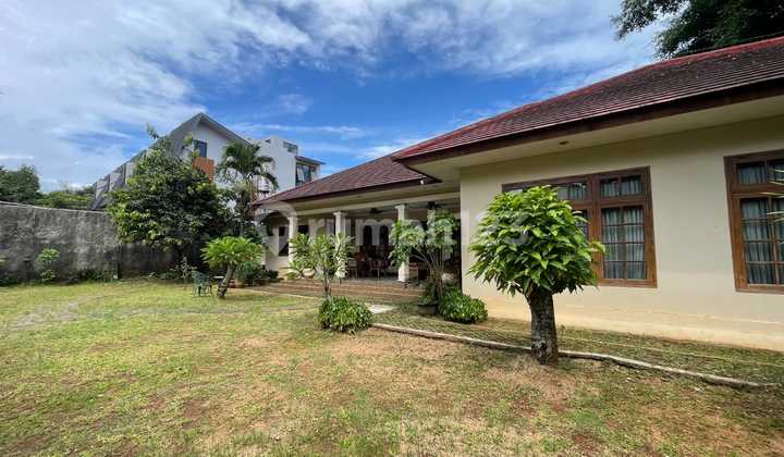 Dijual Rumah terawat Dengan Halaman Luas Di Ragunan Jakarta Selatan, Rumah 1 Lantai, Siap Huni, Bangunan Kokoh 2