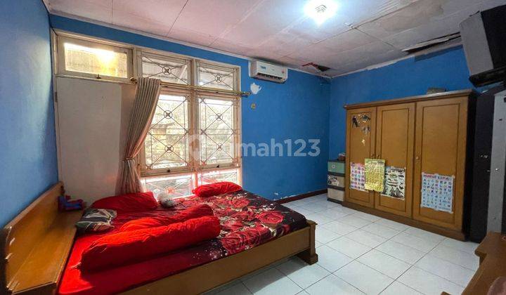  Rumah Lama Dijual Murah Di Bintaro Sektor 9 , 2 Lantai Butuh Renovasi, Shm 1