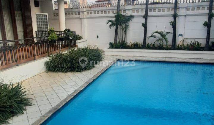 Rumah 2 Lantai Bagus Semi Furnished Shm Di Kemang, Jakarta Selatan 1