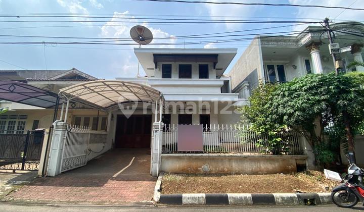 Dijual Cepat! Harga NJOP!! Rumah Pondok Indah 2 Lantai!