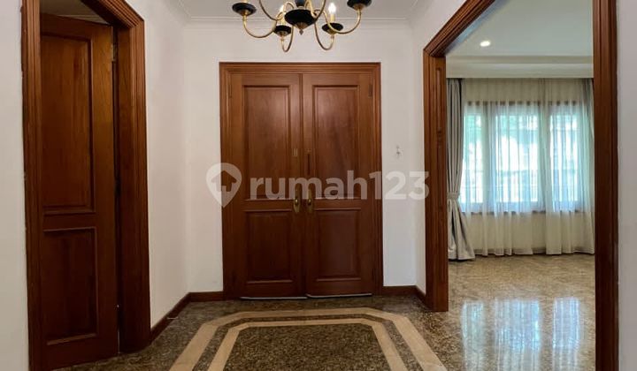 For Sale : Rumah Siap Huni Semi Furnish Dekat Bukit Golf Pondok Indah
