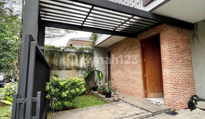 Dijual Rumah Modern di Komp Villa Delima 2