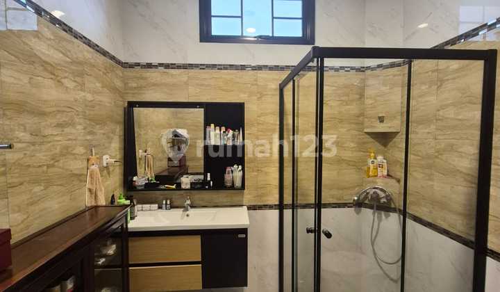 Dijual Rumah,Baru Bangun, 3Lantaidi Dekat Tol Andara 2