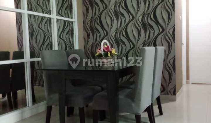 FOR SALE HAMPTONS PARK APARTMENT