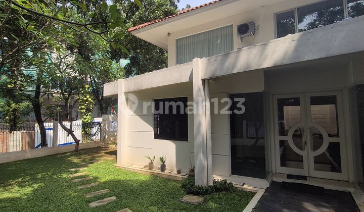 For sale rumah 2 lantai dekat Sency, lokasi prime & strategis (RE) 1