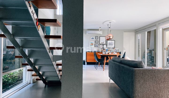 Rumah Cantik Di Cipete Jakarta Selatan, Minimalis Modern, 2 Lantai, Shm 2