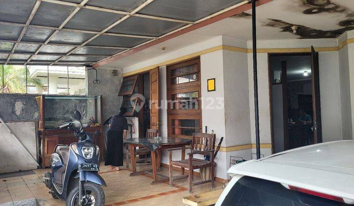 Rumah Shm 2 Lantai Murah Free Ac Hadap Selatan Butuh Renovasi 2