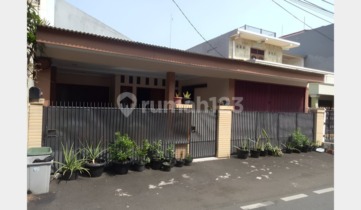 Rumah Cempaka Putih 1.5 Lantai Siap Huni Dekat UJ, Mall, KRL, Tol Rumah Cempaka Putih 1.5 Lantai Siap Huni Dekat UJ, Mall, KRL, Tol