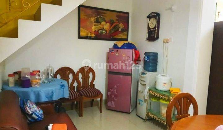 Rumah 2 Lantai Murah 4+1 Kamar Tidur Di Komplek Villa Pamulang 2