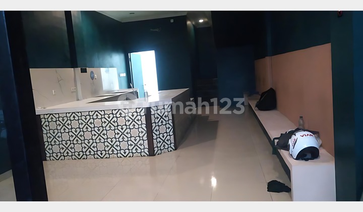 Nice 3-Story Shop House for Rent, Ready to Use, on Cibubur Alternative Road.