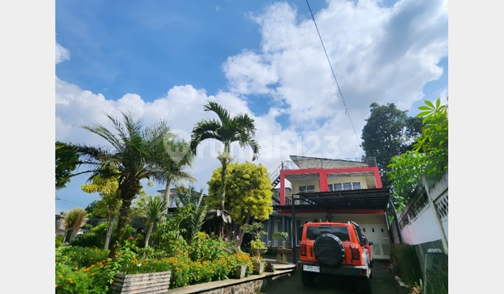 Villa Puncak Bagus dengan Taman Luas & Kolam Renang Bebas Banjir