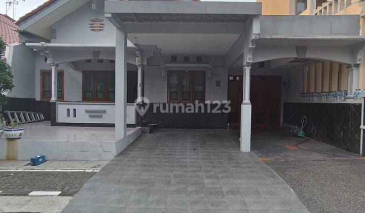 Rumah 1 Lantai Siap Huni di Perumahan Pesona Khayangan Depok, Kondisi Bagus 1