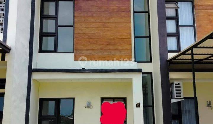 Rumah 2 Lantai Siap Huni Super Strategis dalam Perumahan Bandung, Kondisi Bagus 1