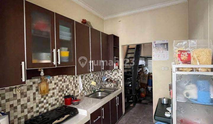 Rumah 2 Lantai Full Furnished Sangat Strategis di Cempaka Putih 2