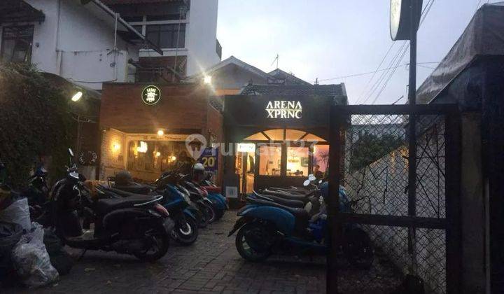 Ruang Usaha Kafe dan Toko Pakaian Strategis di Pusat Kota Bandung 1