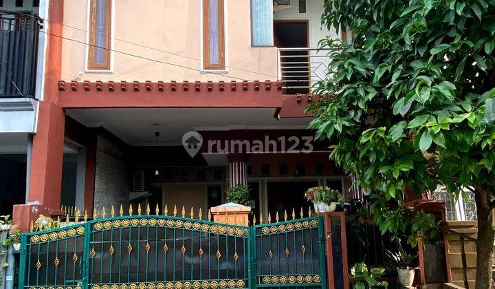 Rumah 2 Lantai Murah Siap Huni dalam Komplek Bekasi 1