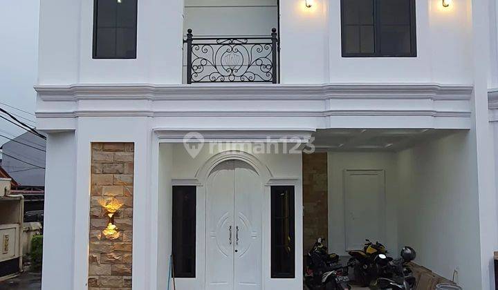 Rumah Baru Mewah American Classic 2 Lantai Siap Huni Murah 1