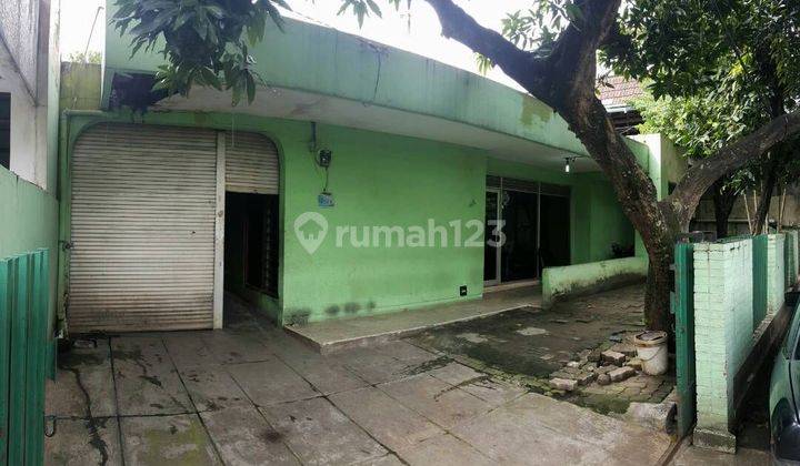 Rumah SHM Luas Lokasi Strategis Butuh Renovasi di Duren Tiga 1