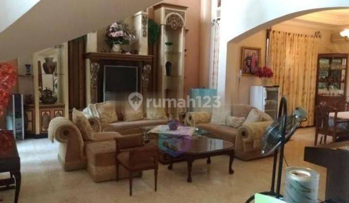 Rumah 2 Lantai Semi Furnished Siap Huni Lingkungan Asri Tenang 2