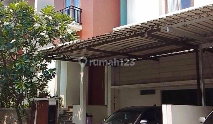 Rumah Townhouse Bagus 2 Lantai Semi Furnished Siap Huni Dekat Tol 1