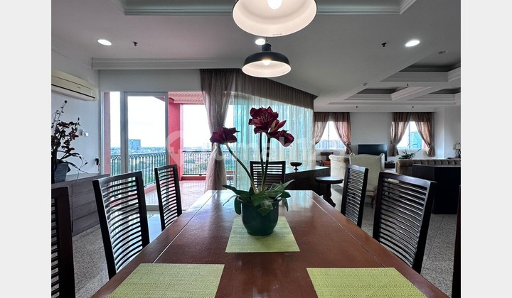 Luxury Penthouse Greenview Apartment 4BR Area 300 m Semi Furnished 2