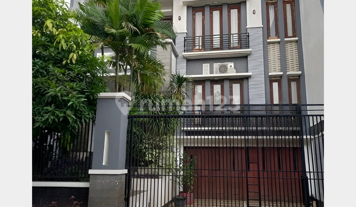 Cimanggis Furnished House Ready to Live Flood-Free Near UI UJ Mall 1