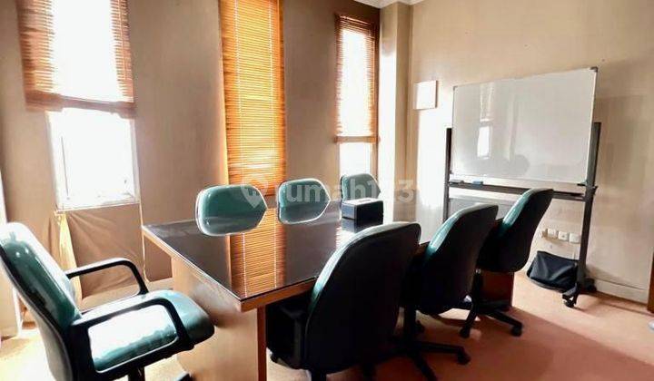 Ruko/Rukan 3 Lantai Semi Furnished Lokasi Strategis Area Bisnis 1