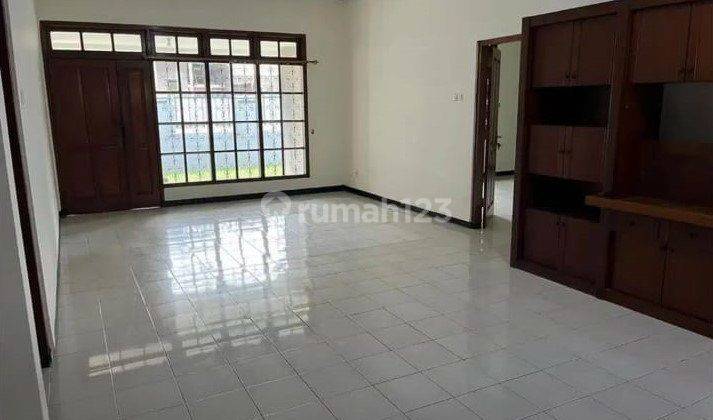 Rumah Shm Siap Huni Sudah Renovasi Lokasi Super Strategis 2