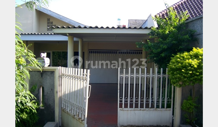 Rumah Cipayung Luas Asri Tenang Murah di Perumahan Dekat LRT, Tol