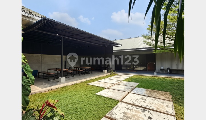 Rumah Cluster Mewah Cipete SHM Luas Siap Huni dengan Kolam Renang