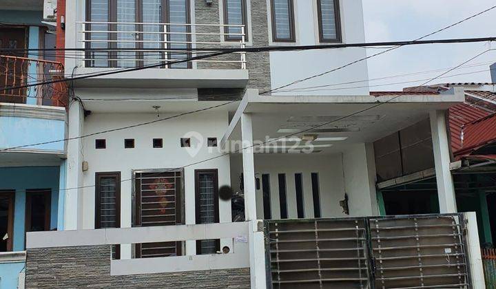 Rumah 2 Lantai Semi Furnished Siap Huni Murah Strategis Dekat Tol 1