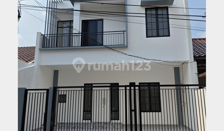 Rumah Baru Komplek Regensi Melati Mas SHM Siap Huni Bebas Banjir Rumah Baru Komplek Regensi Melati Mas SHM Siap Huni Bebas Banjir