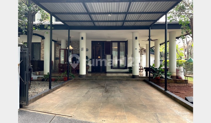 Rumah Bagus 2 Lantai Siap Huni Halaman Luas Komplek Lebak Bulus