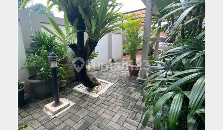 Rumah Jatiwaringin Asri Luas Furnished Bebas Banjir Dekat Tol LRT 2