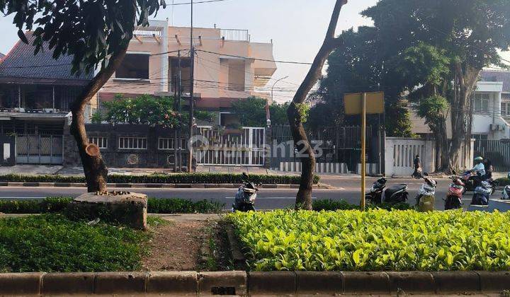 Rumah Shm 3 Lantai Bebas Banjir Strategis Bisa Untuk Usaha/Kantor 1